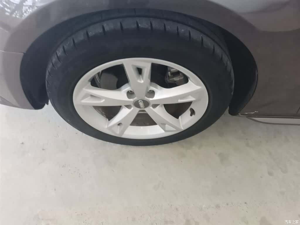 Audi A4L, 2017 23