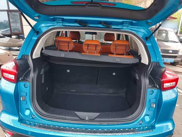 BAIC shen bao X35 2016 1.5L МКПП Luxury