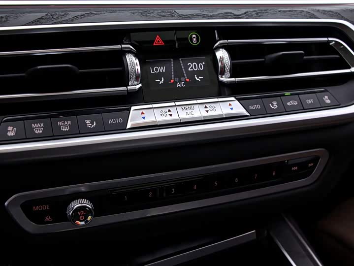 BMW X7 2019 xDrive40i Leading hao hua tao zhuang