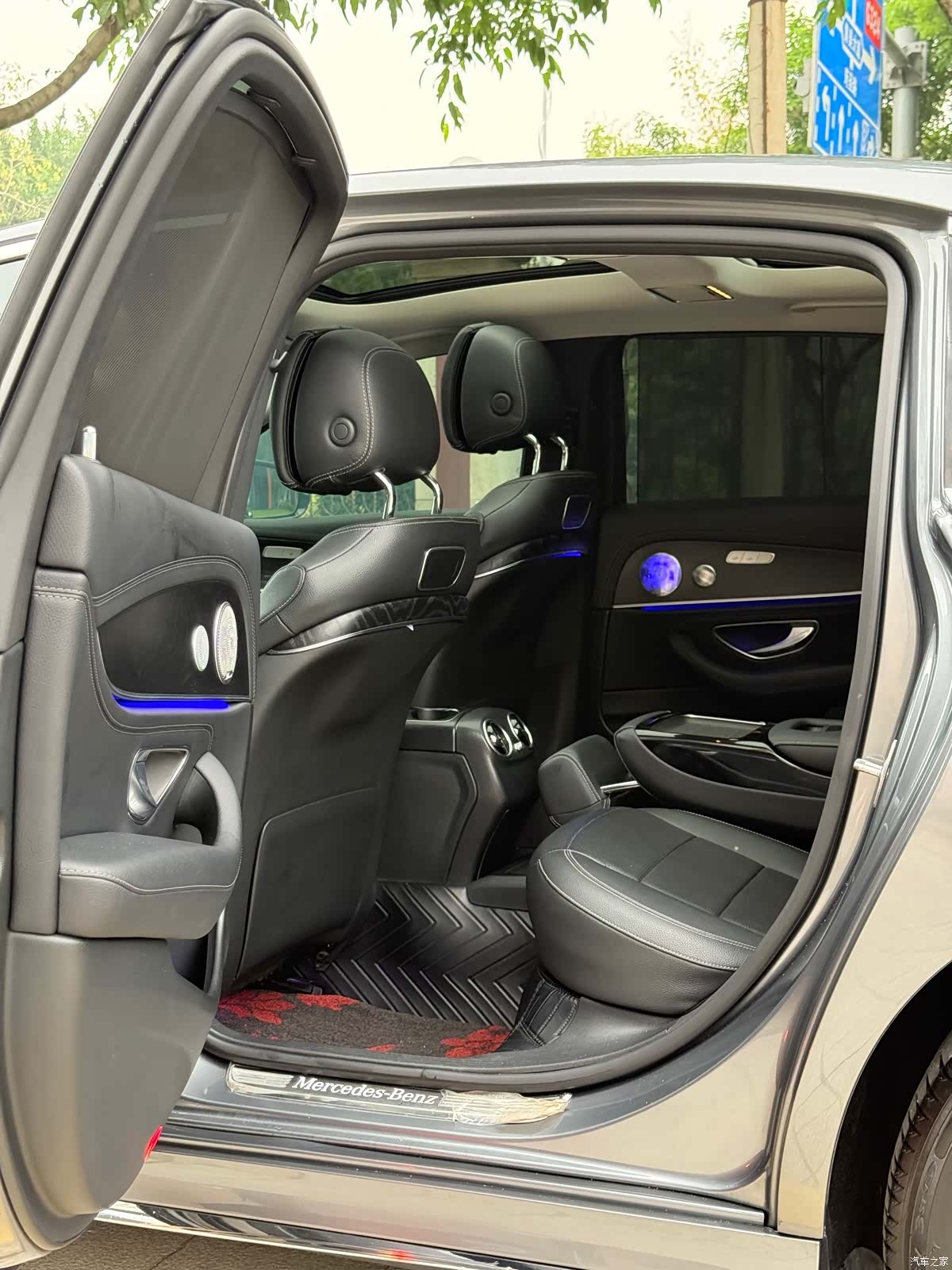 Mercedes-Benz E-Class, 2018 18