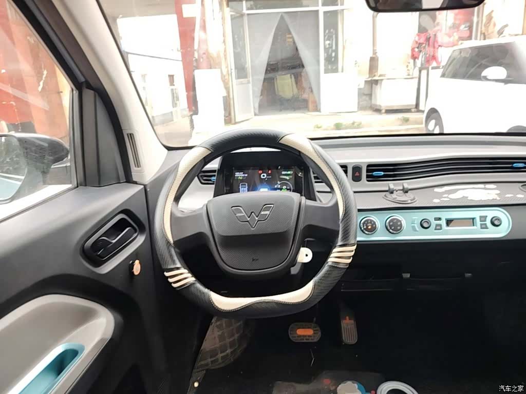 Wuling MINIEV, 2022 11