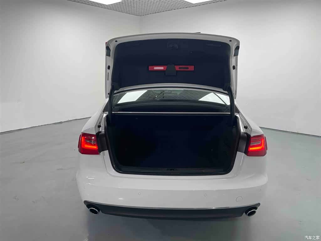 Audi A6L, 2013 все фото