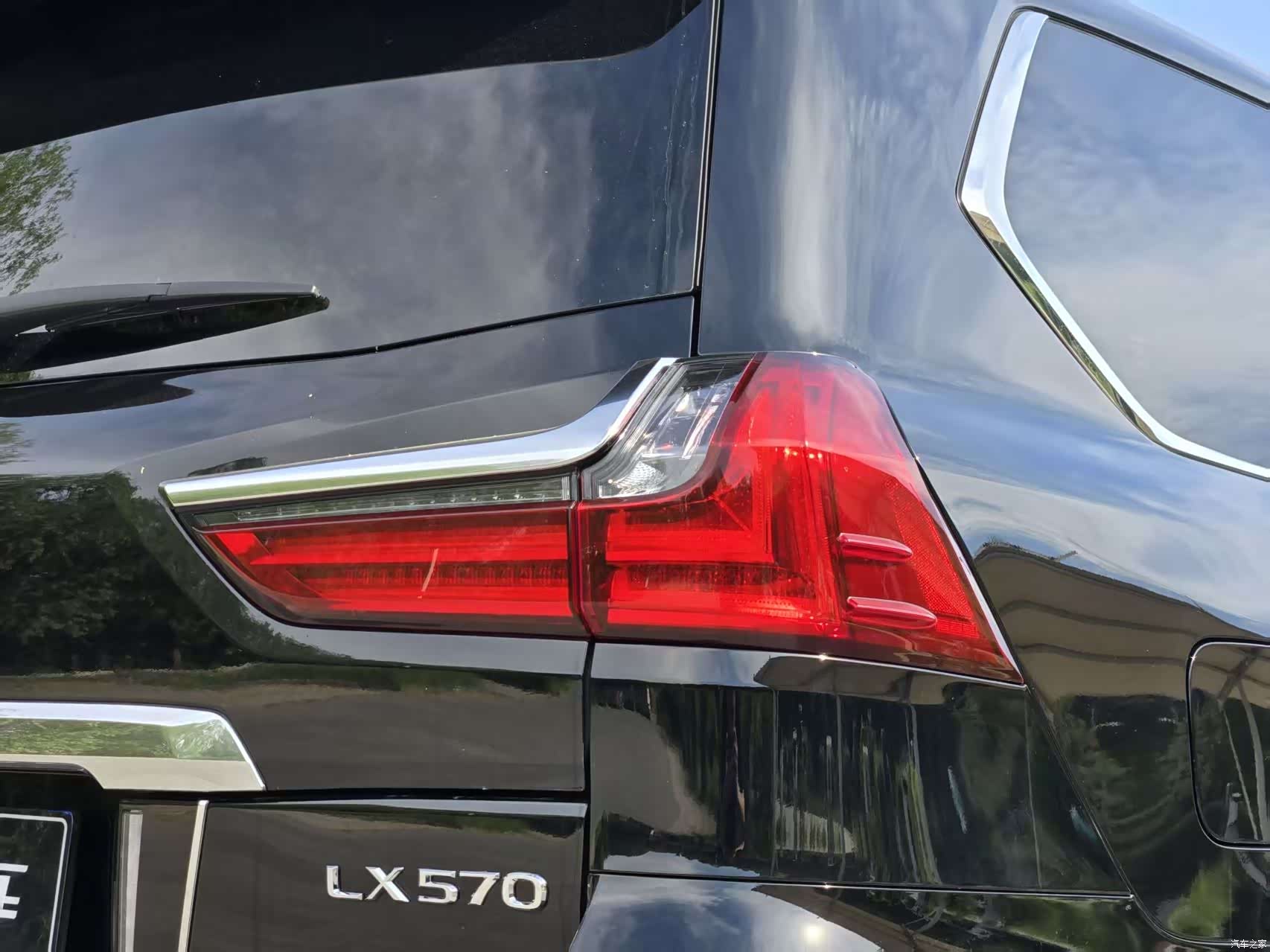 Lexus LX, 2022 16