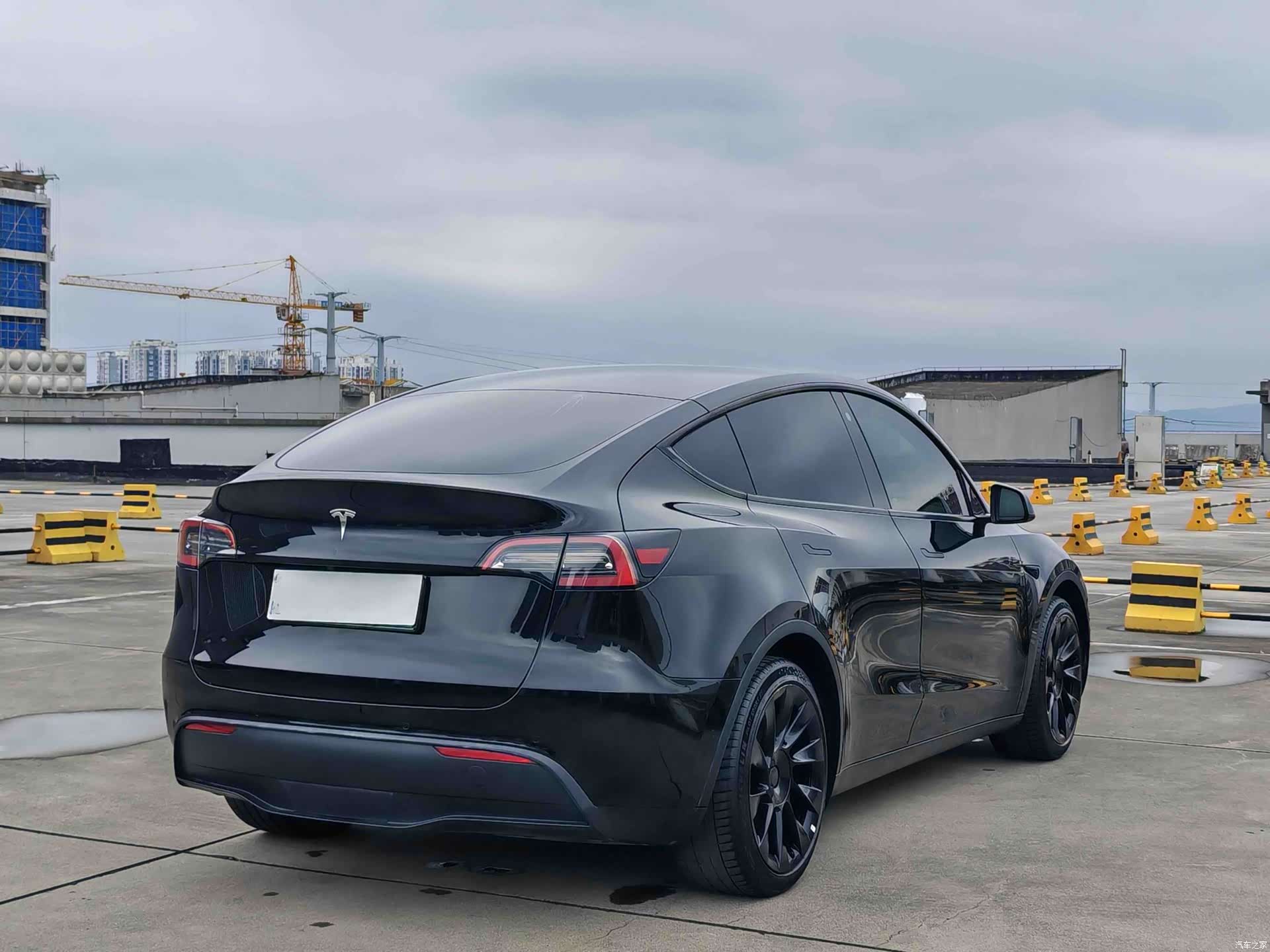 Tesla Model Y, 2022 7