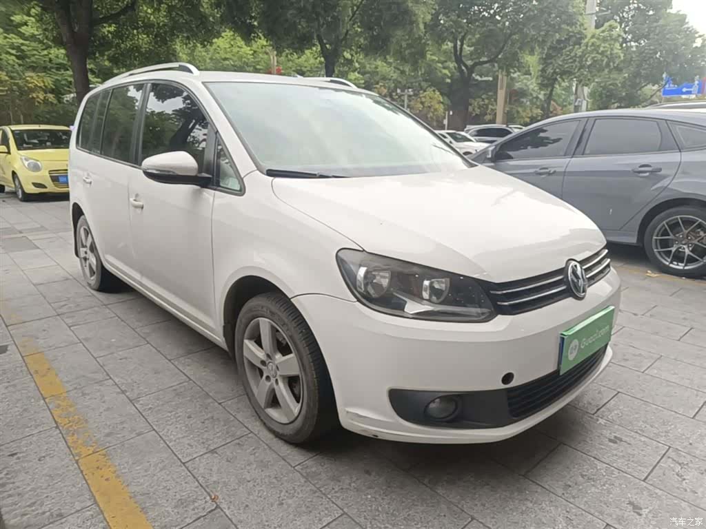 Volkswagen 5, 2014 4
