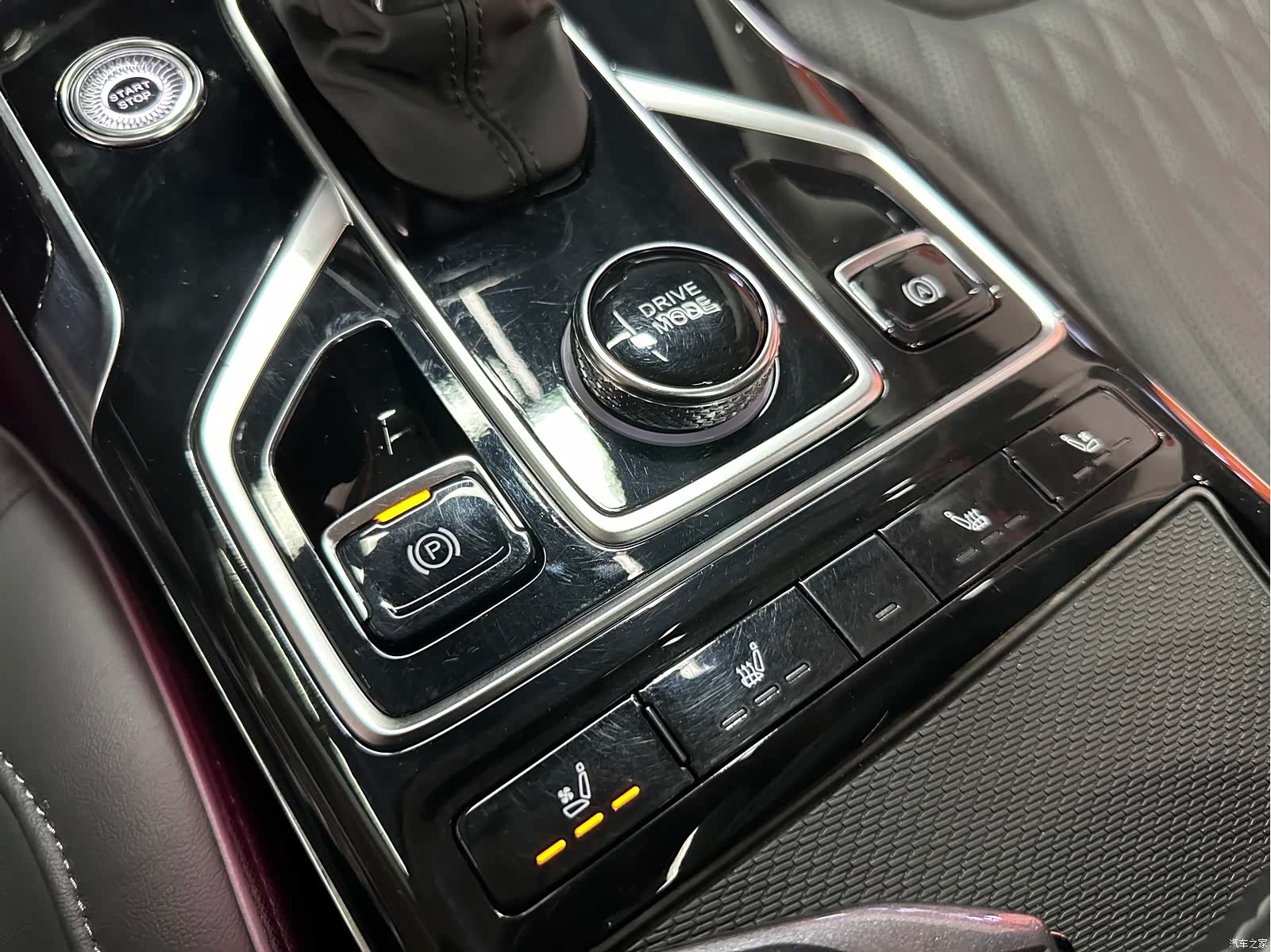 Hongqi HS5, 2022 10