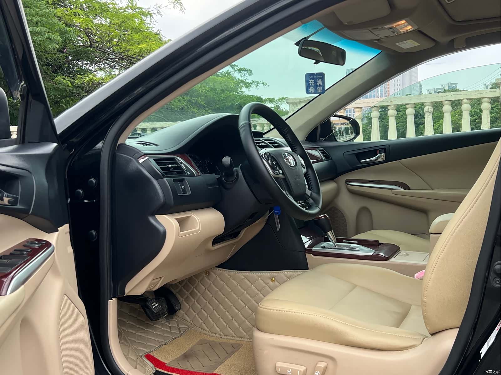 Toyota Camry, 2012 7
