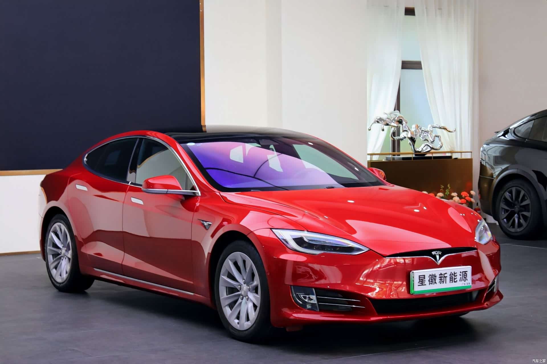 Tesla Model S, 2018 3