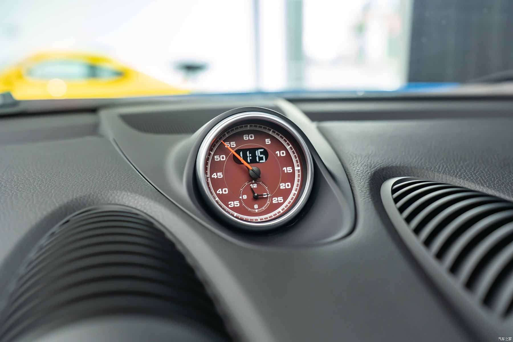 Porsche Cayman, 2022 12