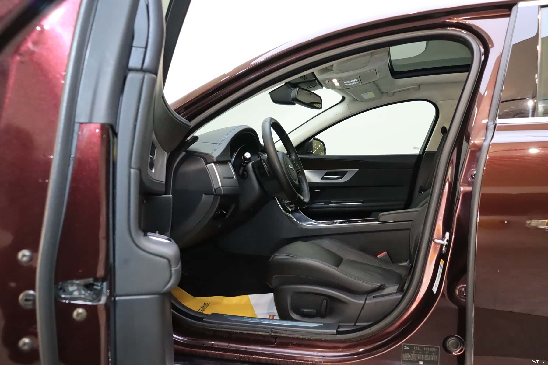 Land Rover XFL, 2016 6