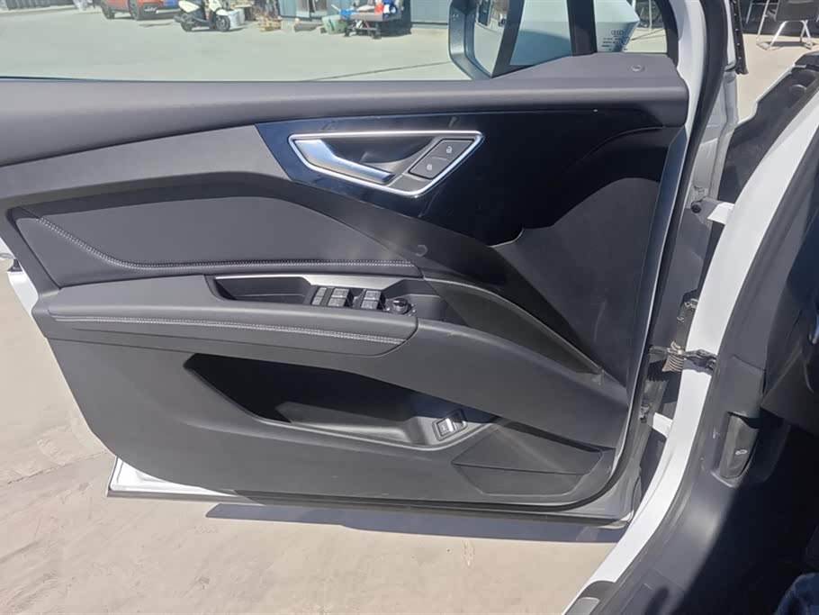 Audi Q4