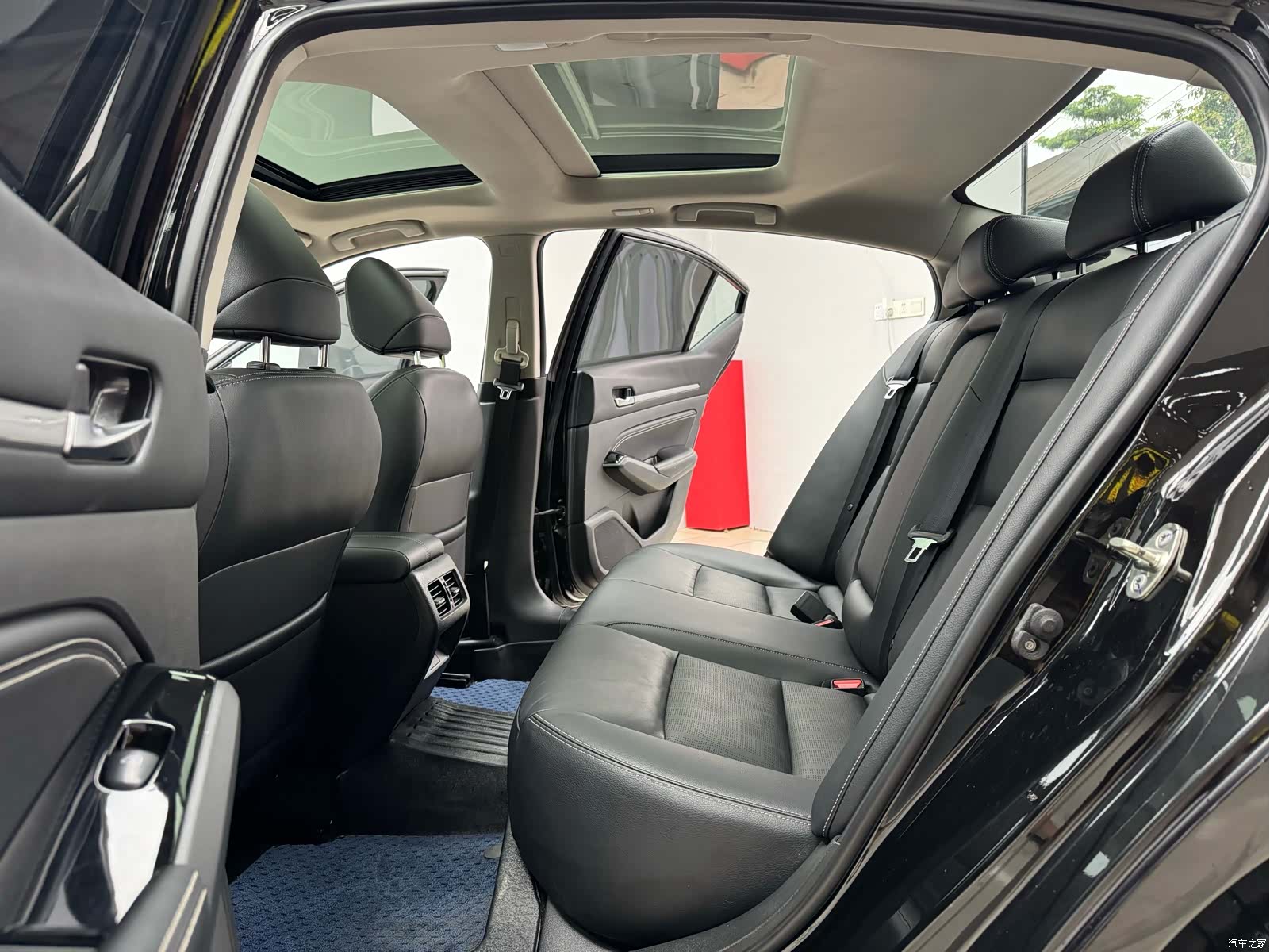 Nissan Teana, 2023 9
