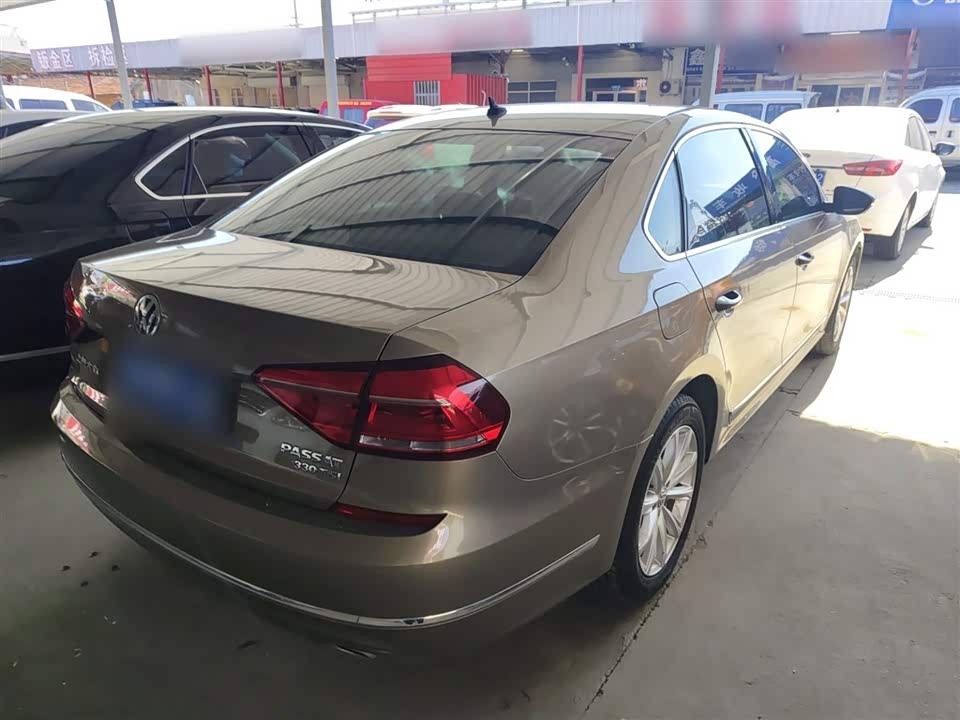 Volkswagen Passat