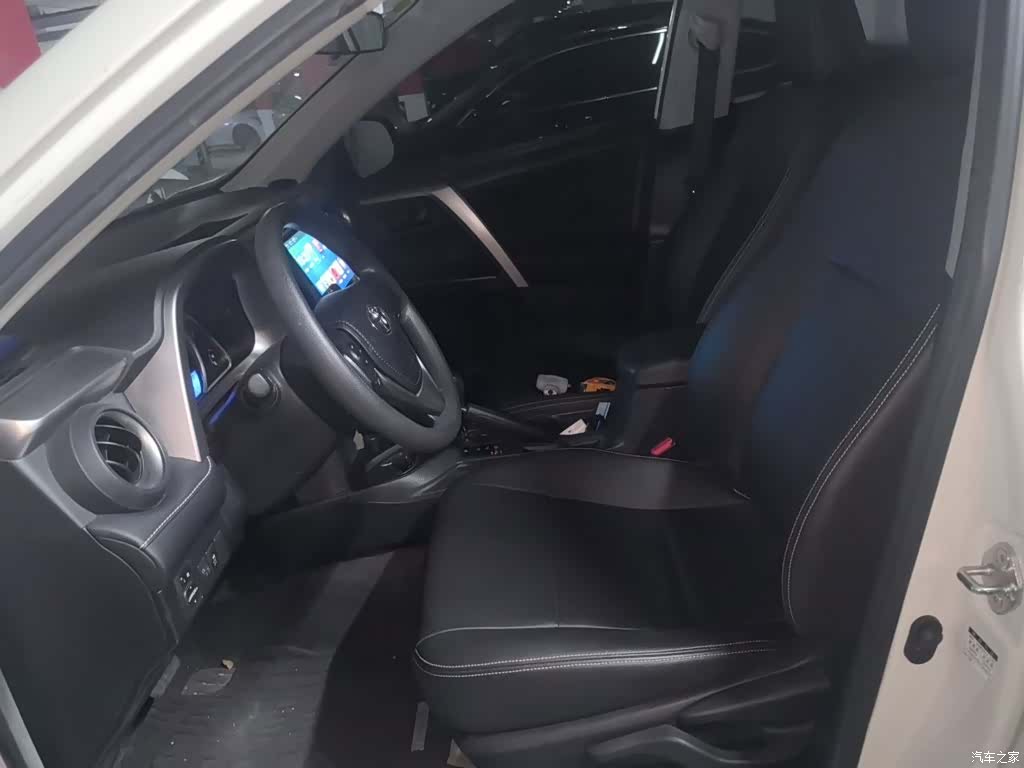 Toyota RAV4, 2019 8