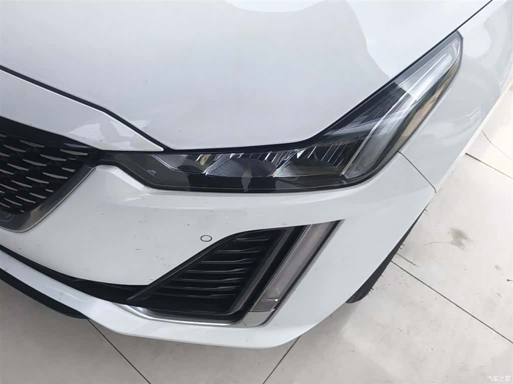 Cadillac CT5, 2022 24