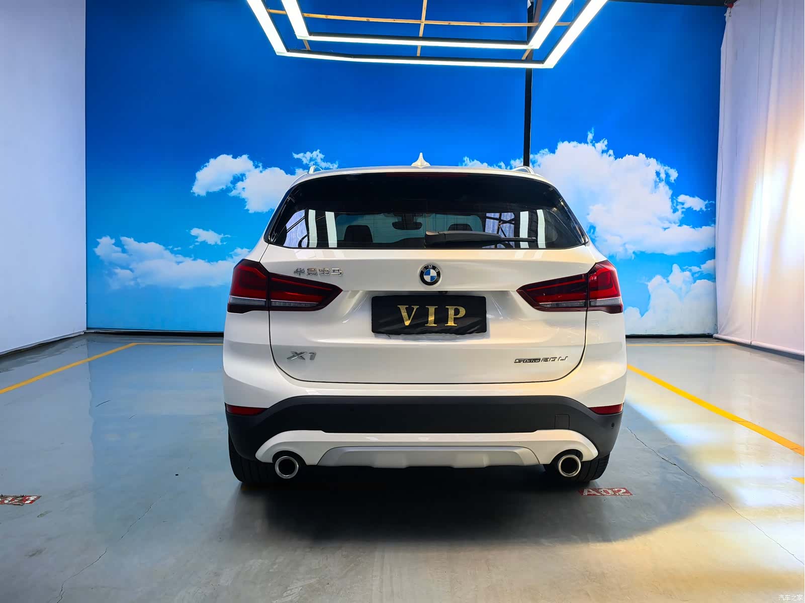 BMW X1, 2022 все фото