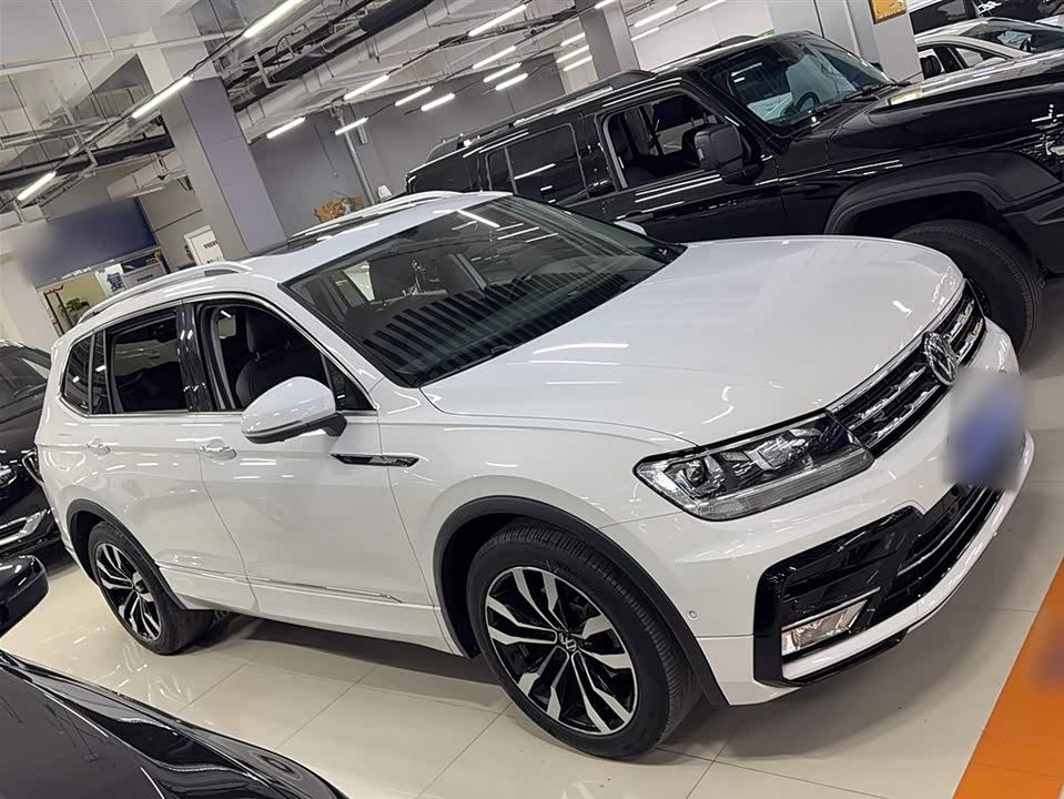 Volkswagen Tiguan L