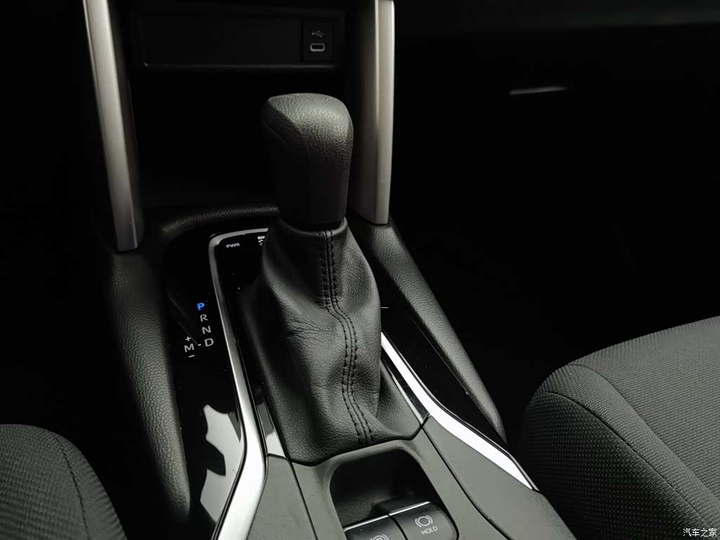 Toyota Frontlander, 2024 13