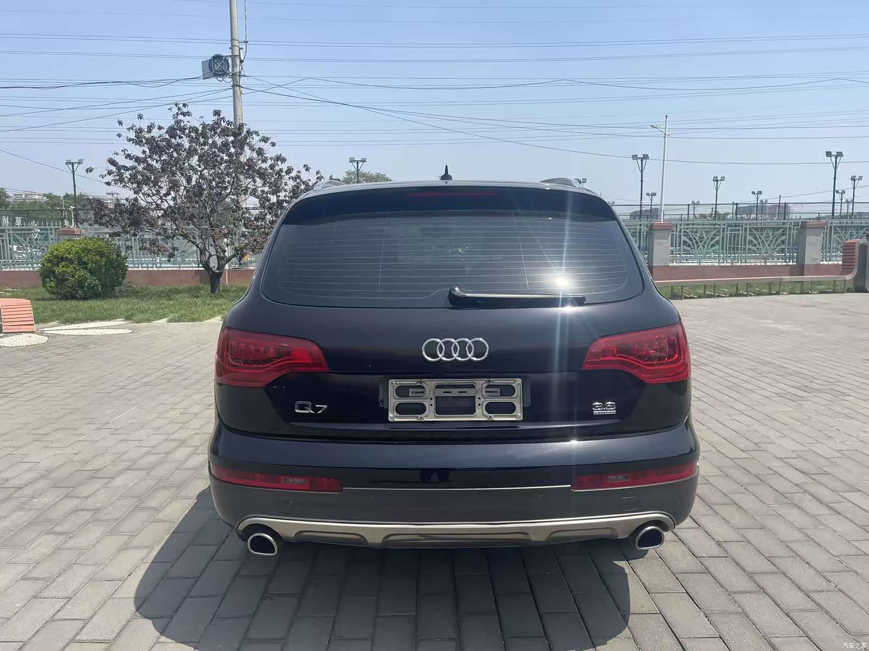 Audi Q7, 2010 7