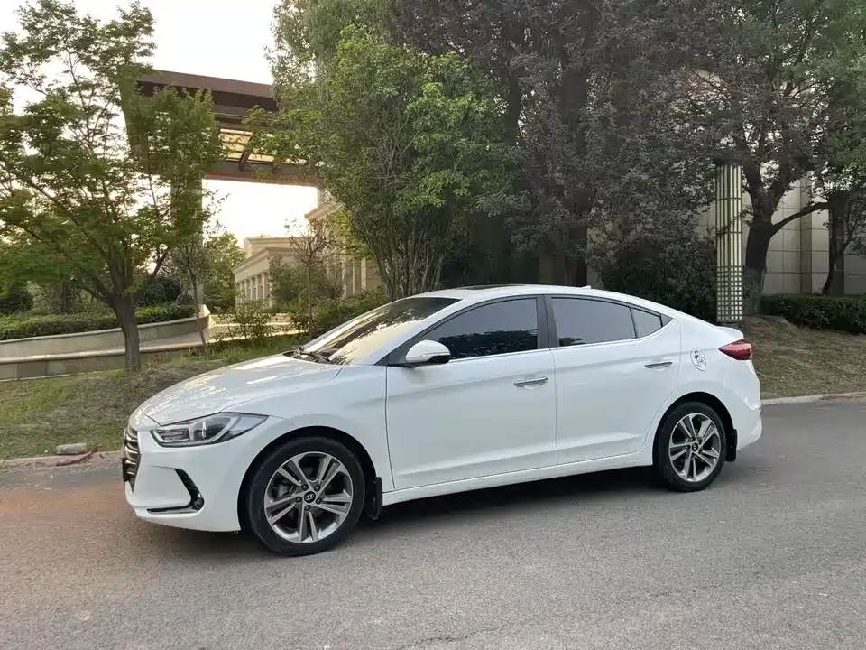 Hyundai Lead