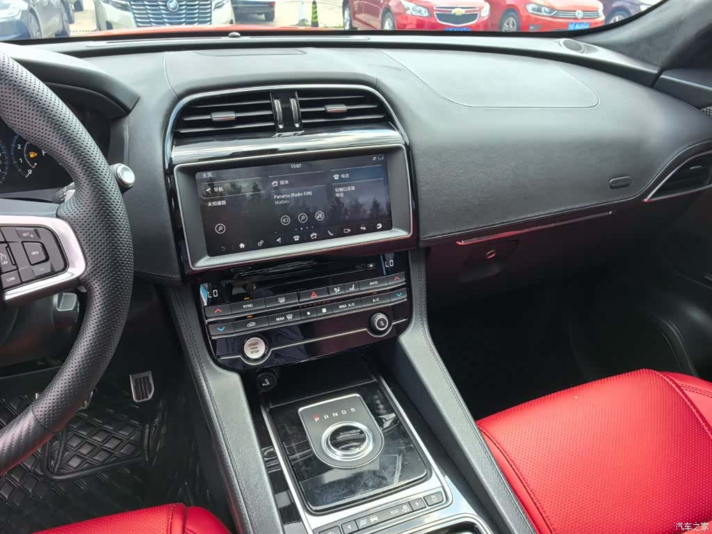 Jaguar F-PACE, 2017 13