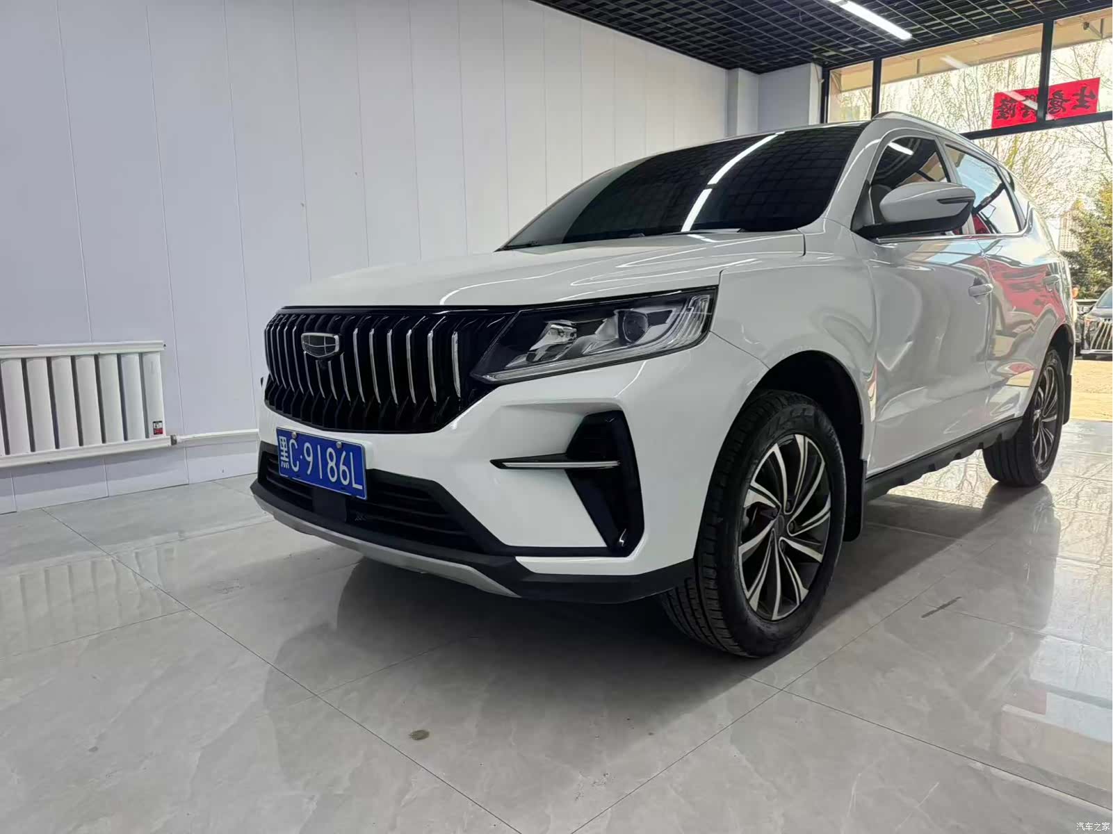 Geely X6, 2022 1