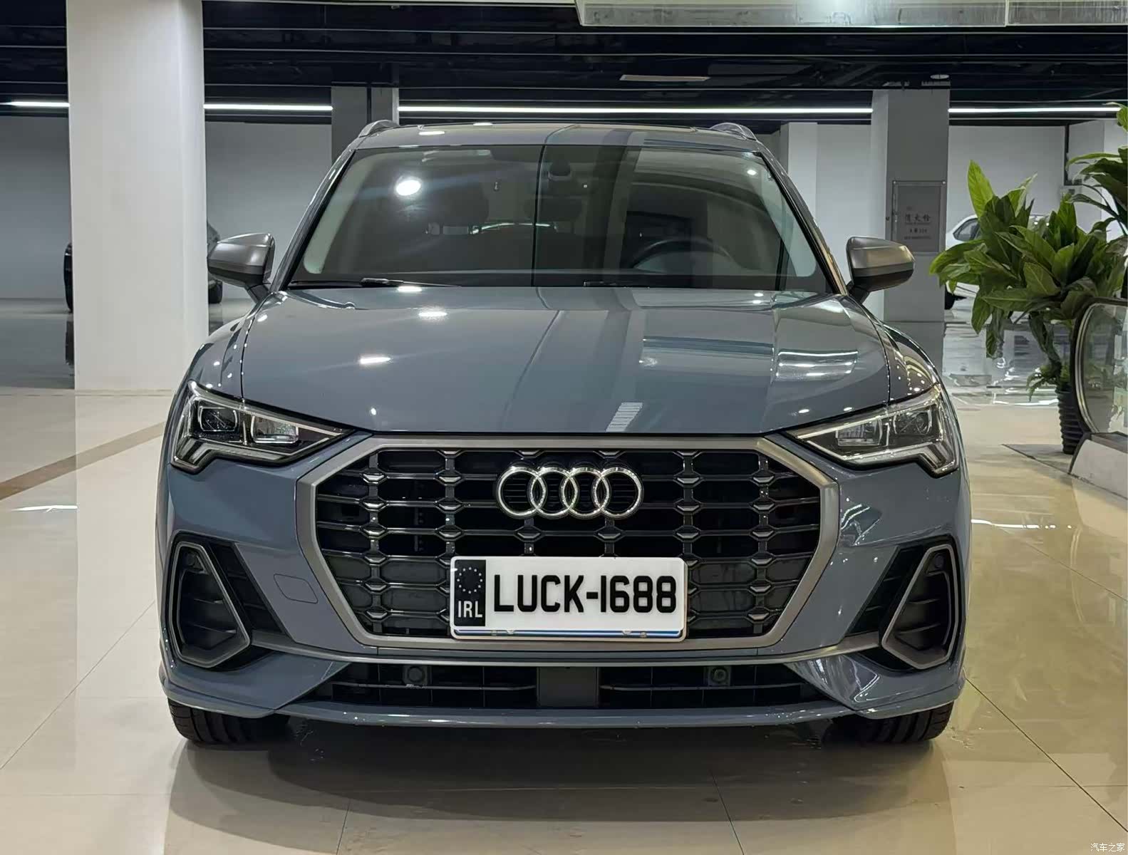 Audi Q3, 2022 2
