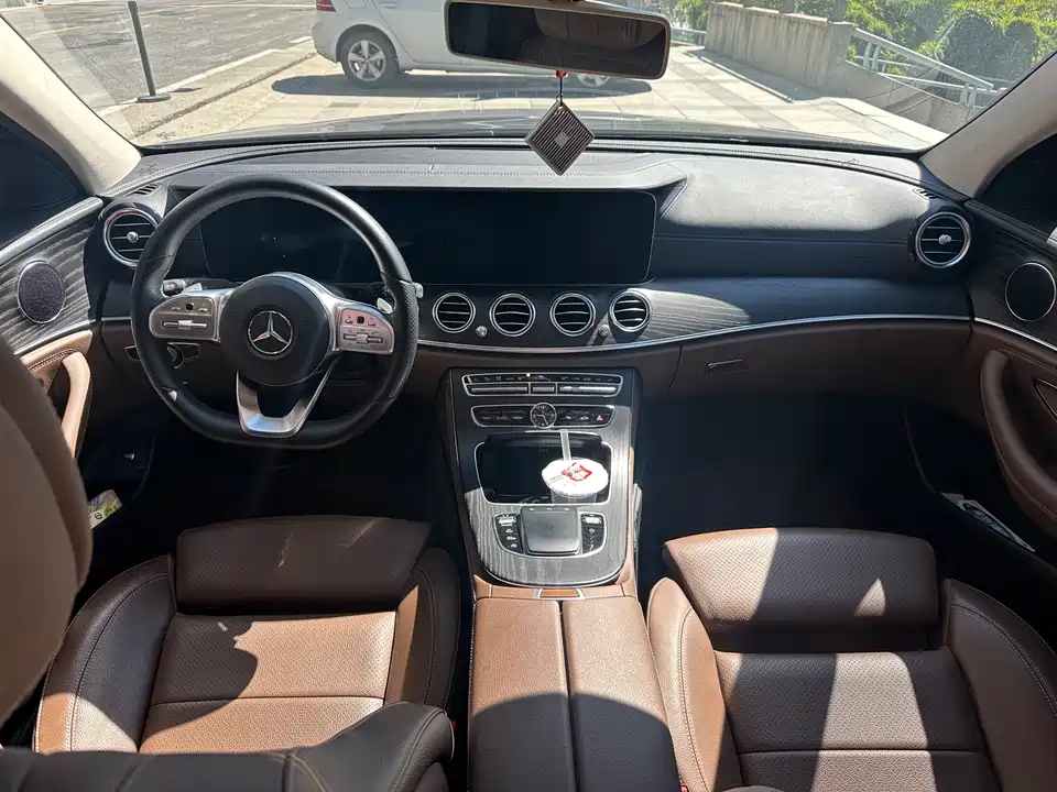 Mercedes-Benz E-class Mercedes-Benz E-class