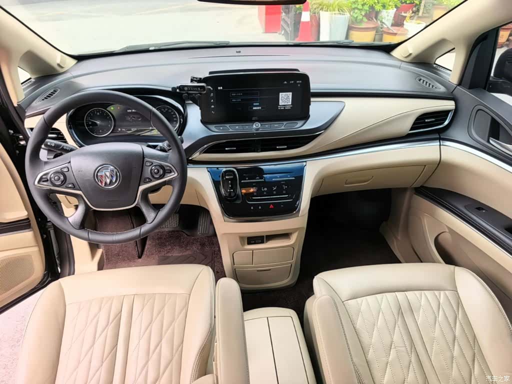 Buick GL8, 2023 10