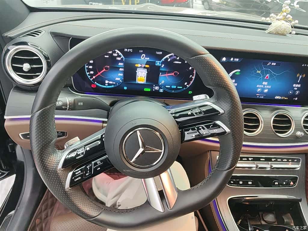 Mercedes-Benz E-Class, 2021 11