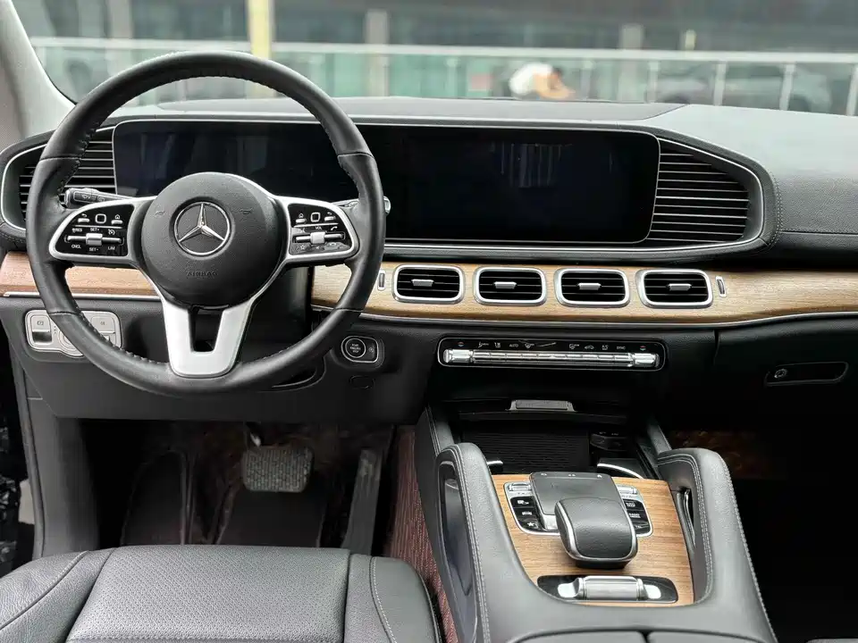 Mercedes-Benz GLE Mercedes-Benz GLE