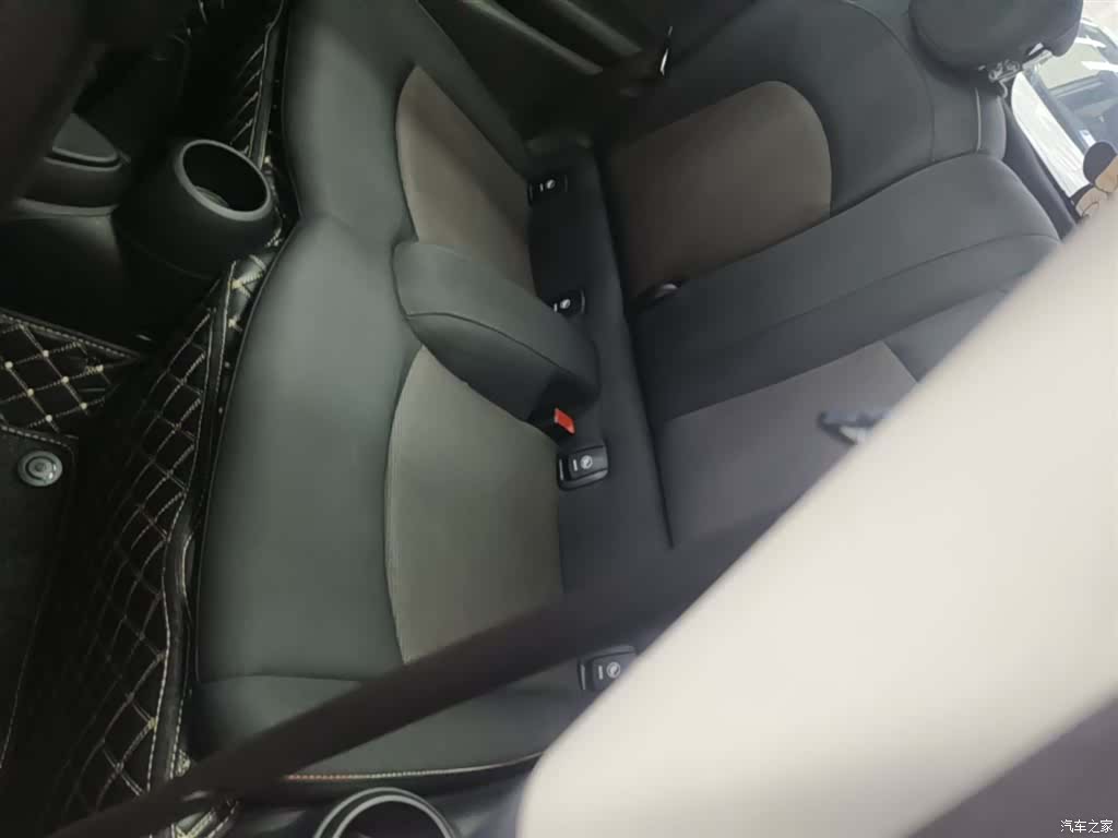 Mini ONE, 2020 17