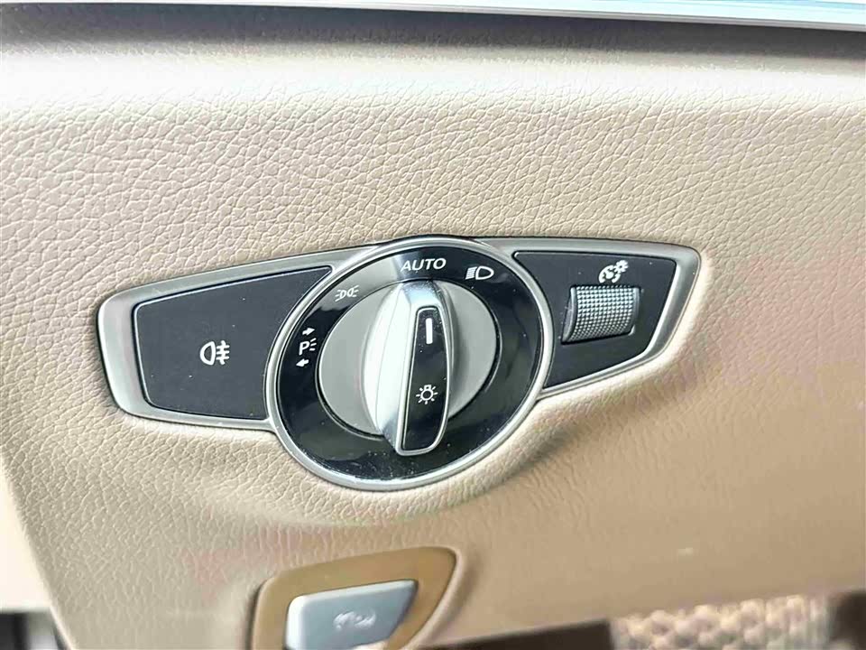 Mercedes-Benz E-class Mercedes-Benz E-class
