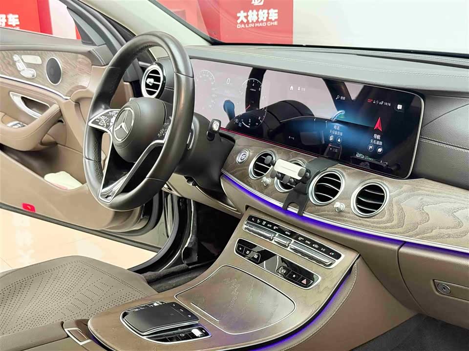 Mercedes-Benz E-class Mercedes-Benz E-class