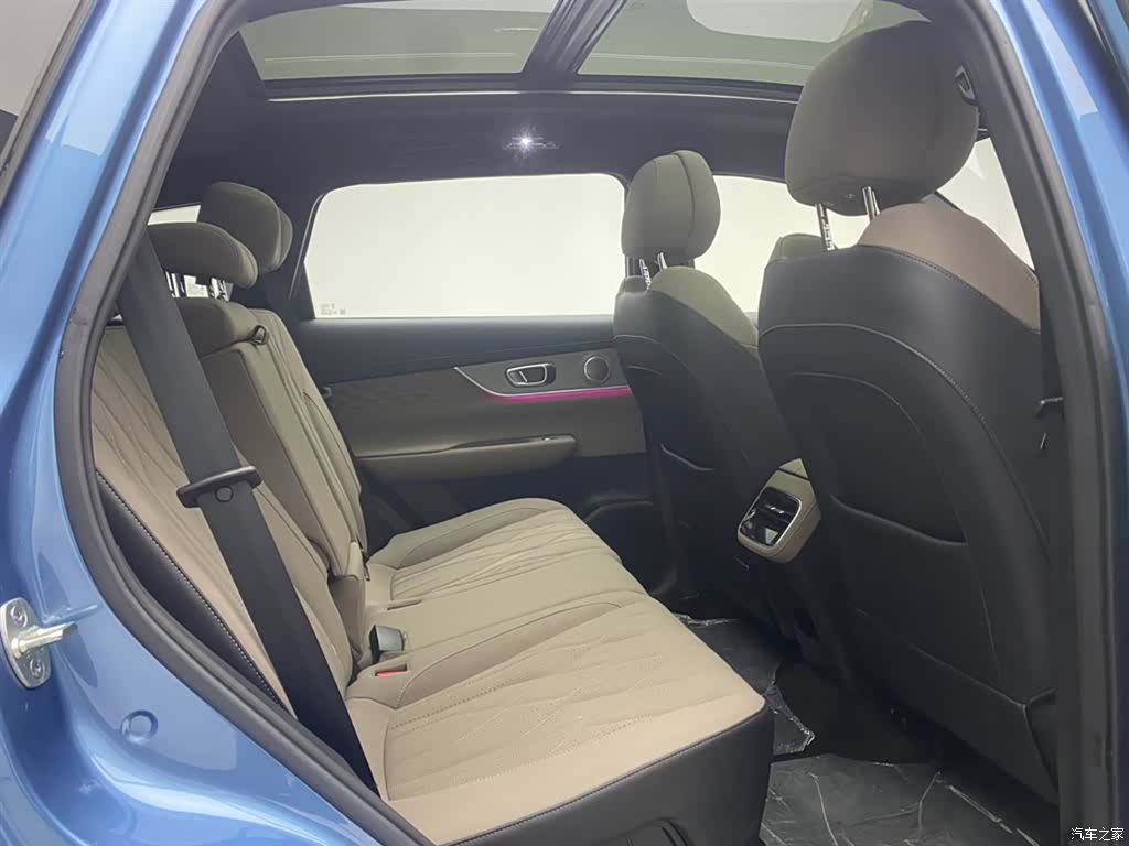 Chery Tiggo 8 Plus, 2025 24