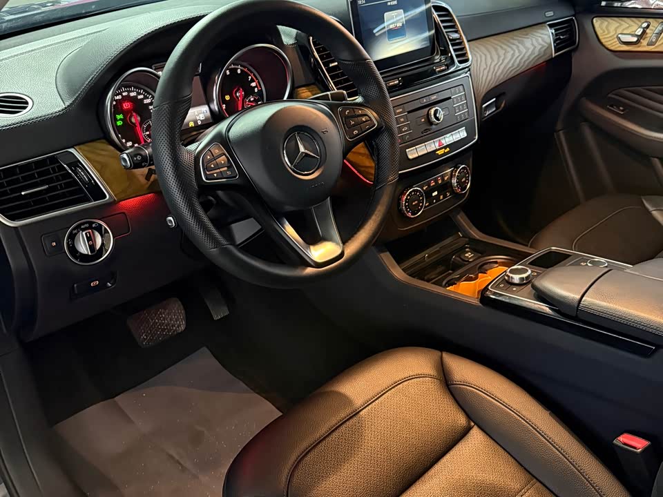 Mercedes-Benz GLE coupe Mercedes-Benz GLE coupe