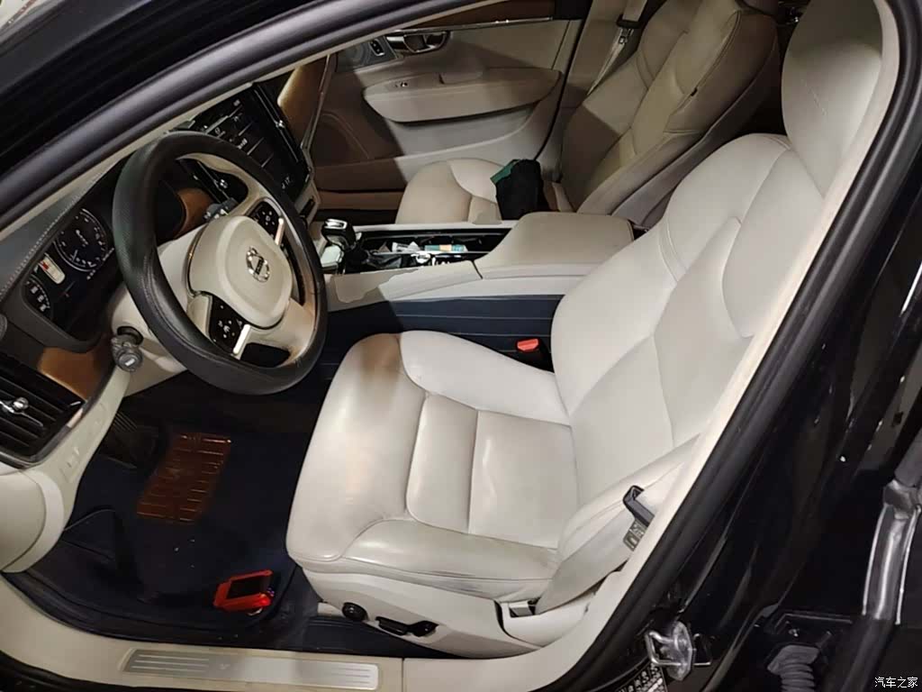 Volvo S90, 2019 15