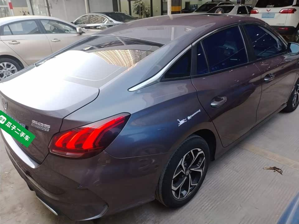 MG MG5