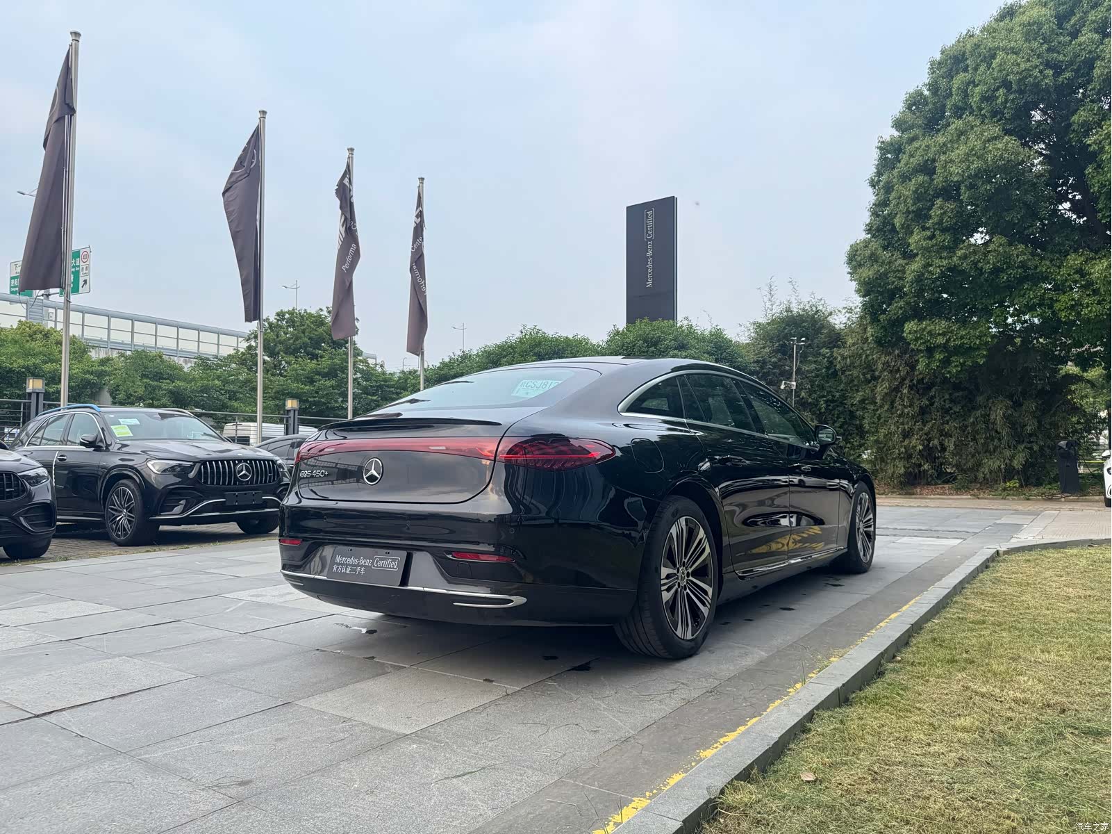 Mercedes-Benz EQS, 2024 18