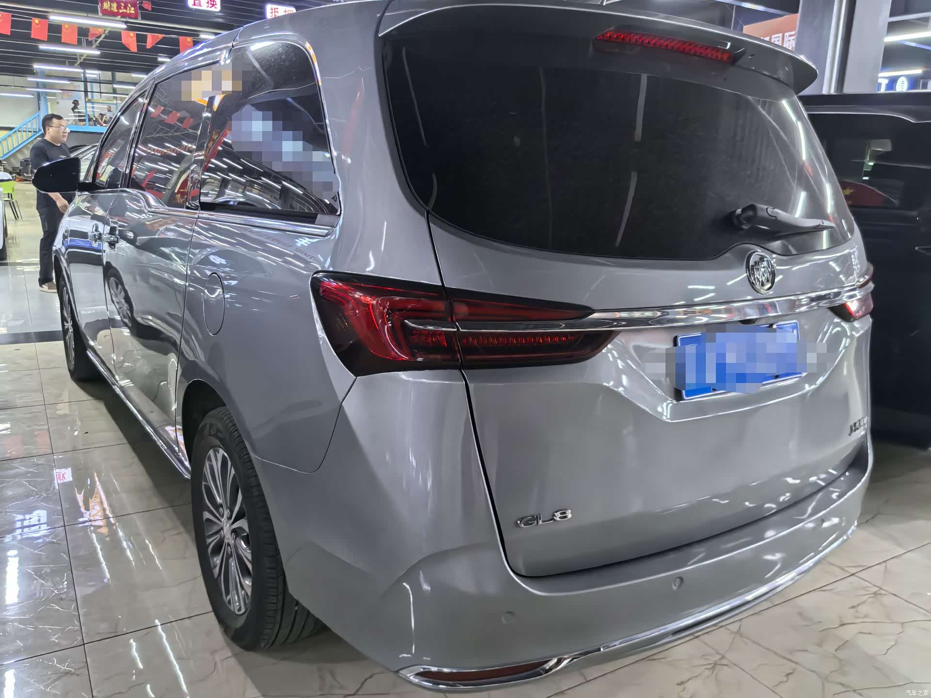 Buick GL8, 2023 4