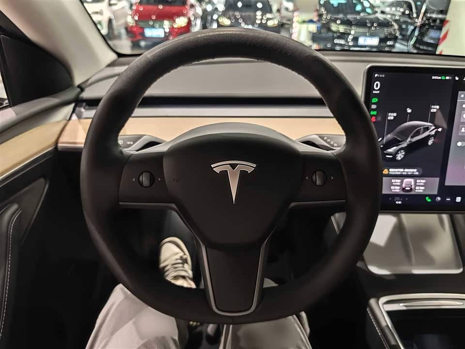 Tesla Model Y Tesla Model Y
