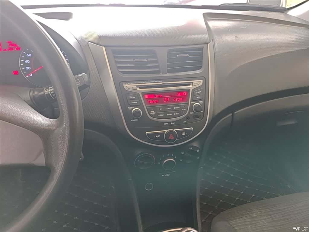 Hyundai GLX, 2014 13