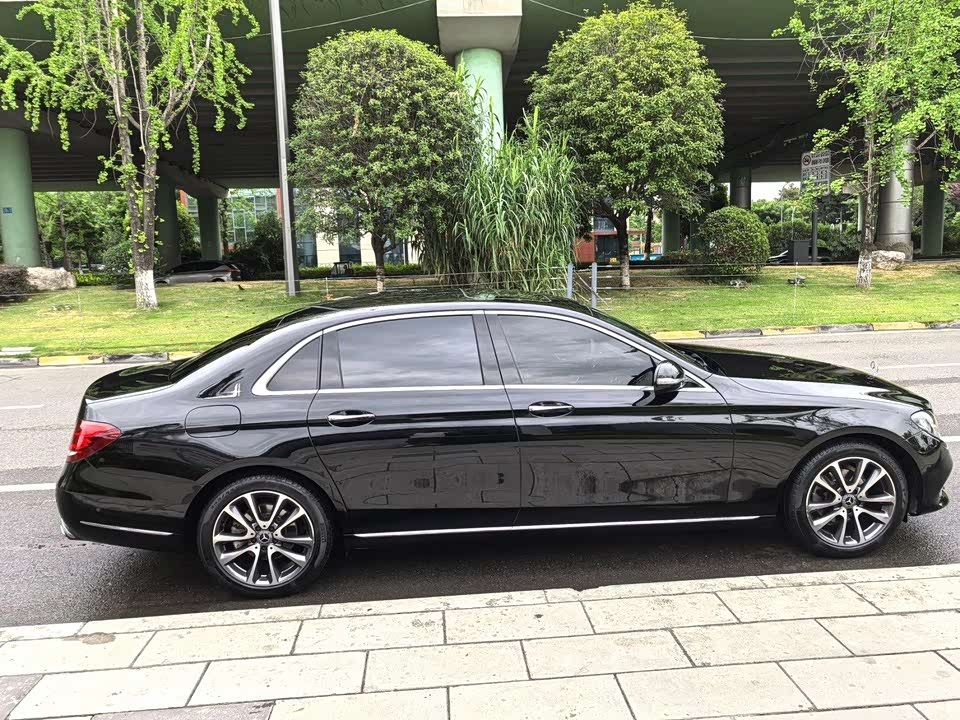 Mercedes-Benz E-class Mercedes-Benz E-class