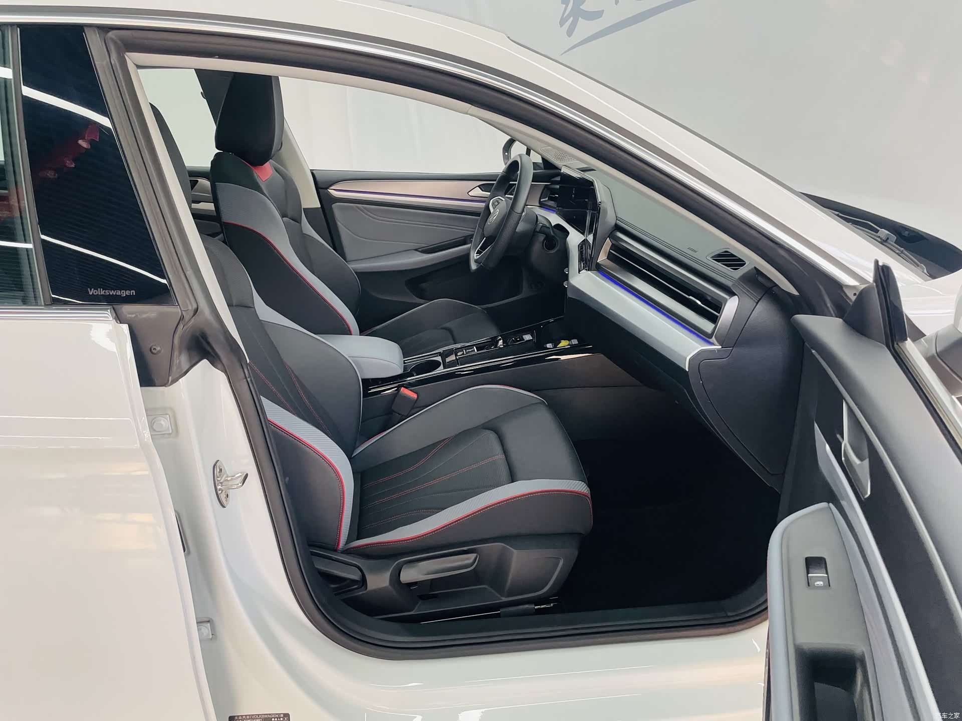 Volkswagen Lamando, 2024 13