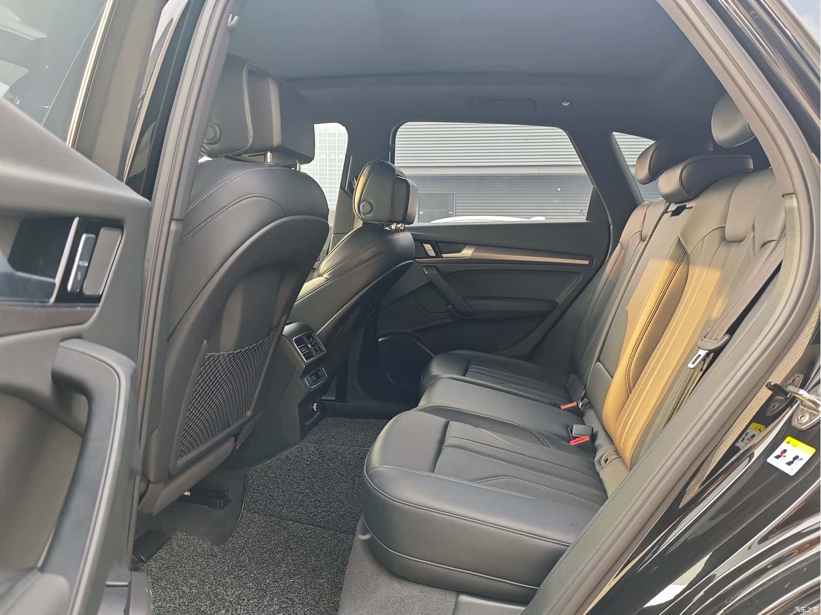 Audi Q5L, 2024 все фото