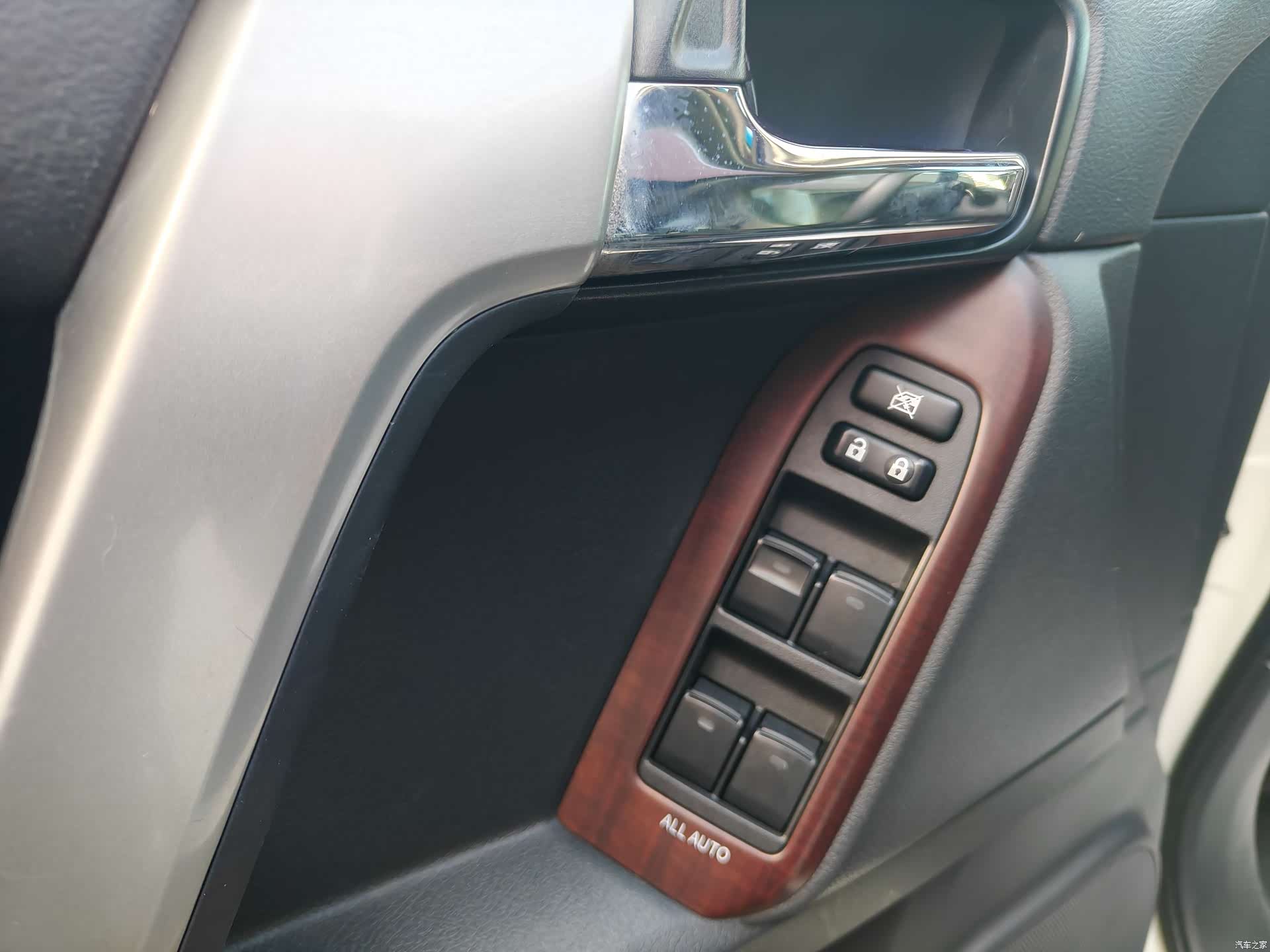 Toyota Prado, 2017 6