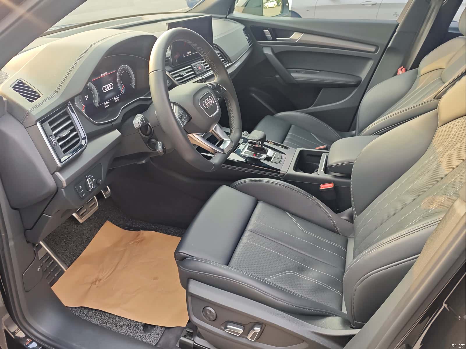 Audi Q5L, 2024 4