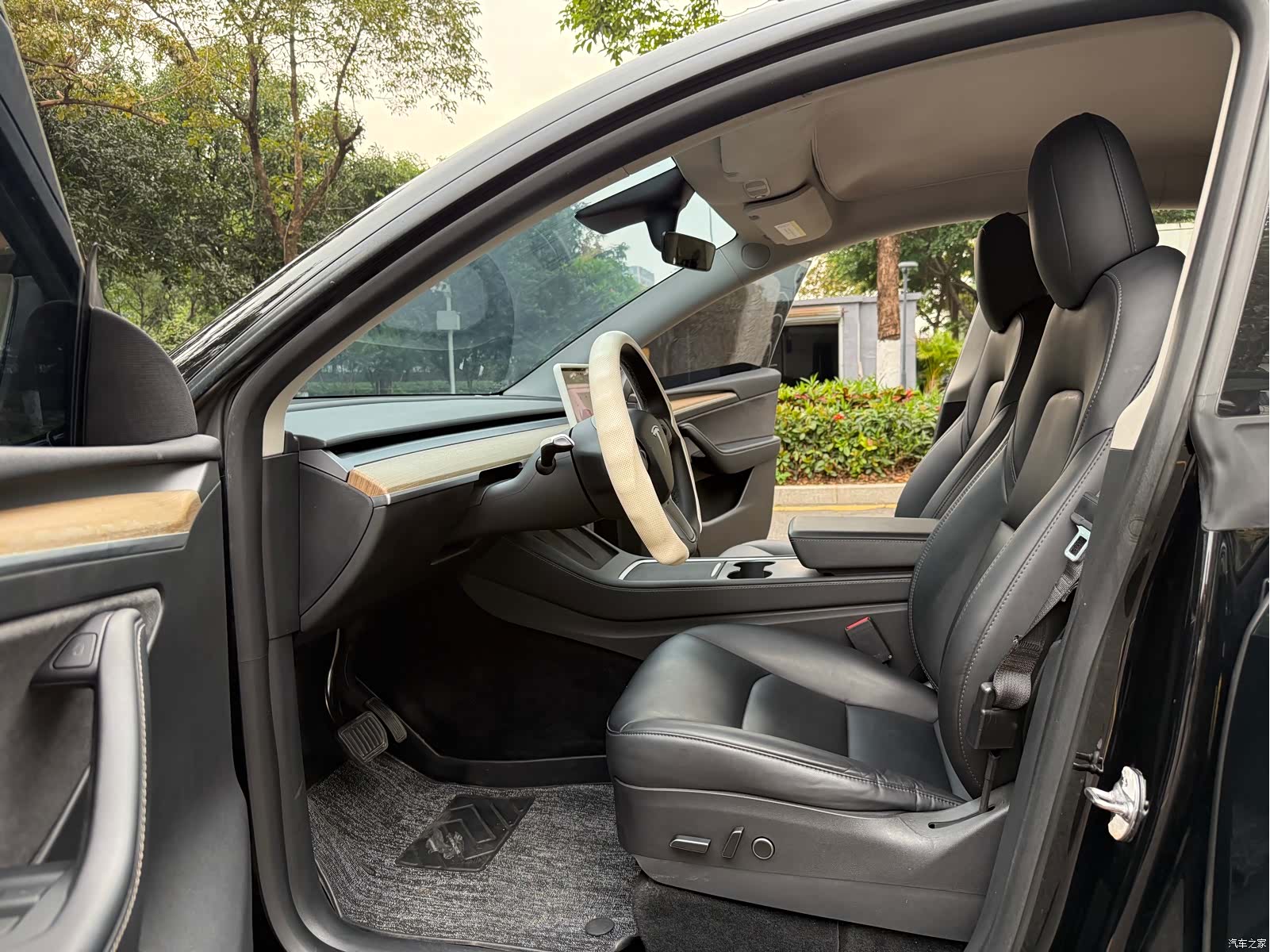 Tesla Model Y, 2021 7