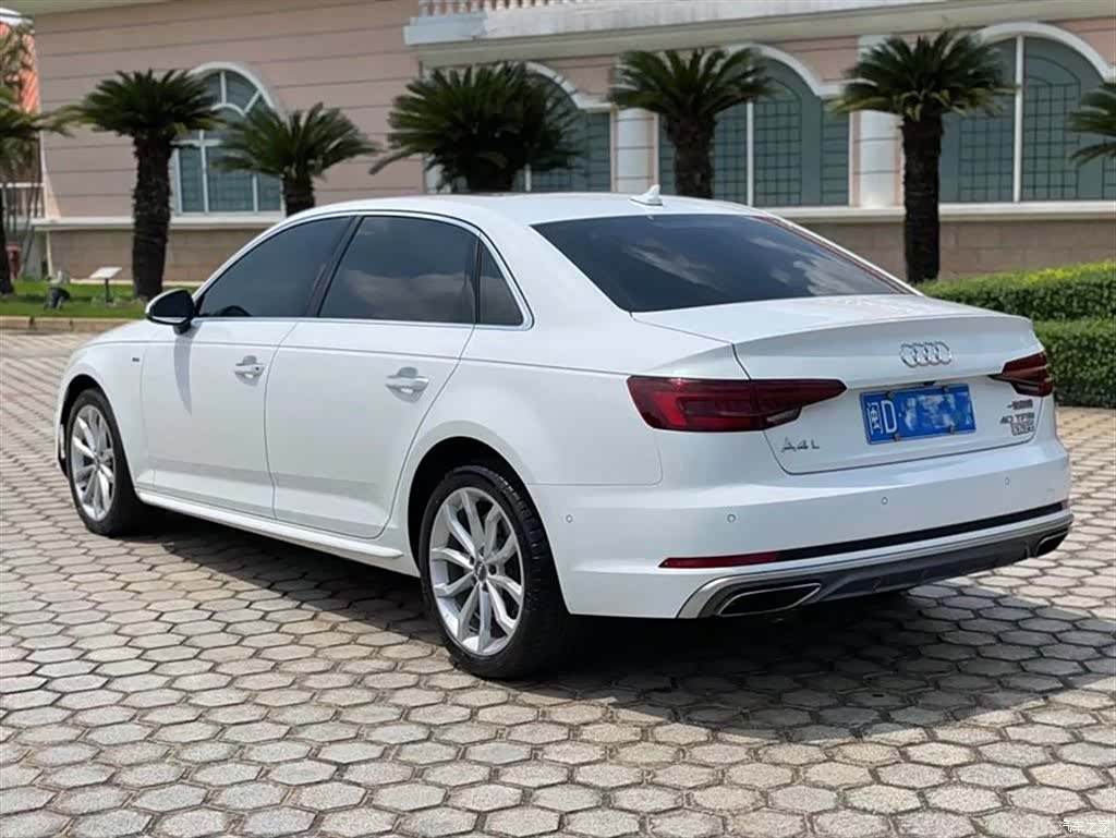 Audi A4L, 2019 7
