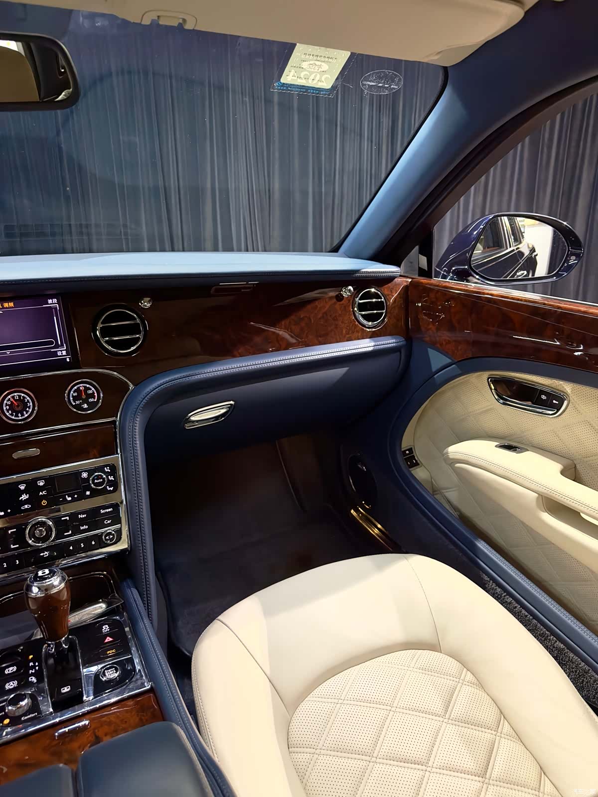 Bentley Mulsanne, 2012 25